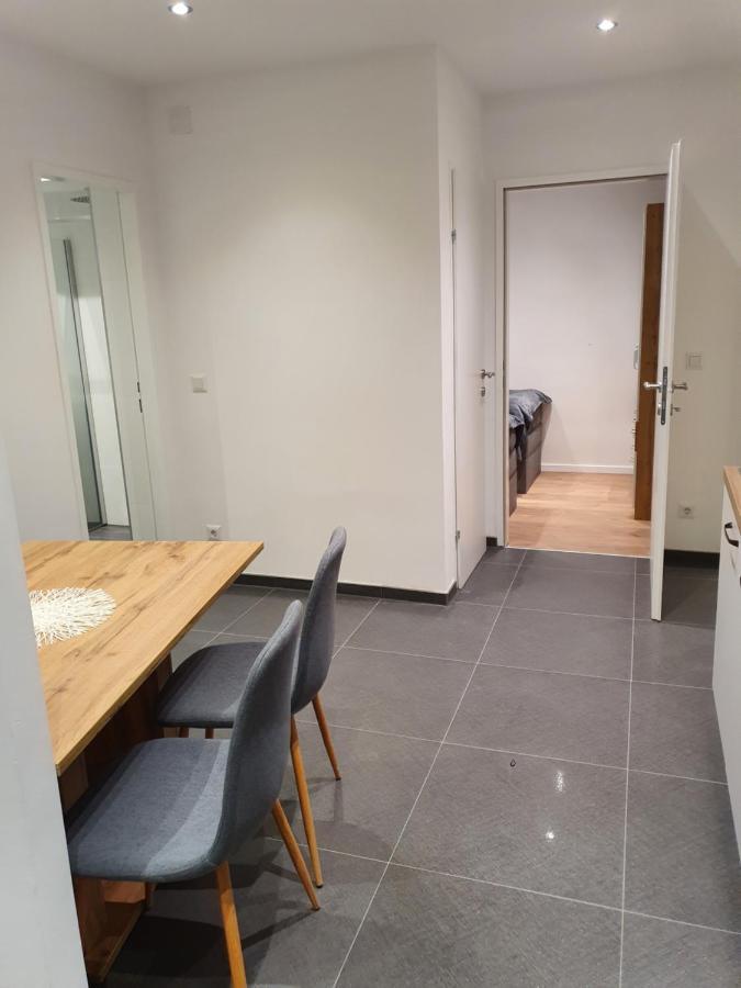 Smarte Dachgeschosswohnung Mit 2 Terrassen Direkt Am Hauptbahnhof Wina Bagian luar foto