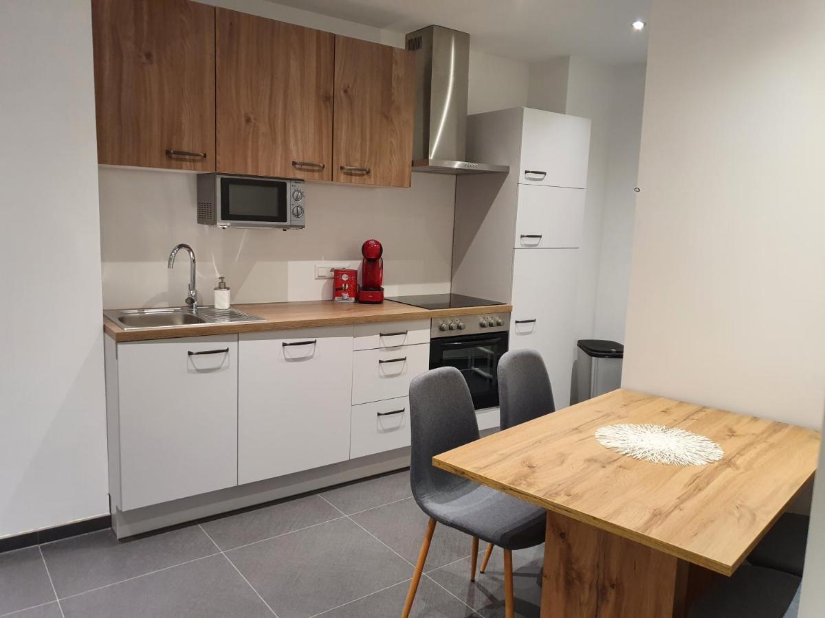 Smarte Dachgeschosswohnung Mit 2 Terrassen Direkt Am Hauptbahnhof Wina Bagian luar foto